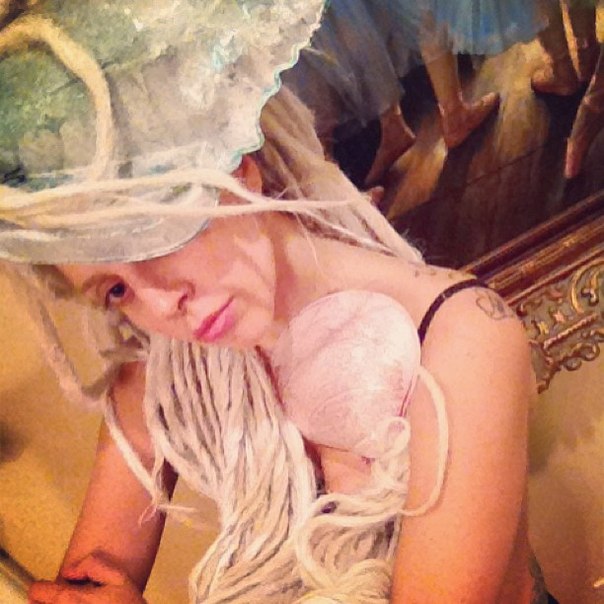 Леди Гага. Новые фотографии от Леди Гаги в инстаграме.