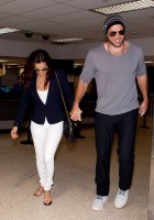 Ева Лонгория. Ева Лонгория и ее бойфренд  Эрнесто Аргуэлло прибыли  в Лос-Анджелес.