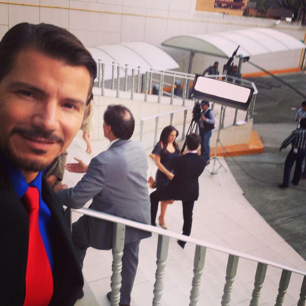 Cурия Вега. Фото Сурии со съемок теленовеллы «Какие же они богатые, эти бедные».