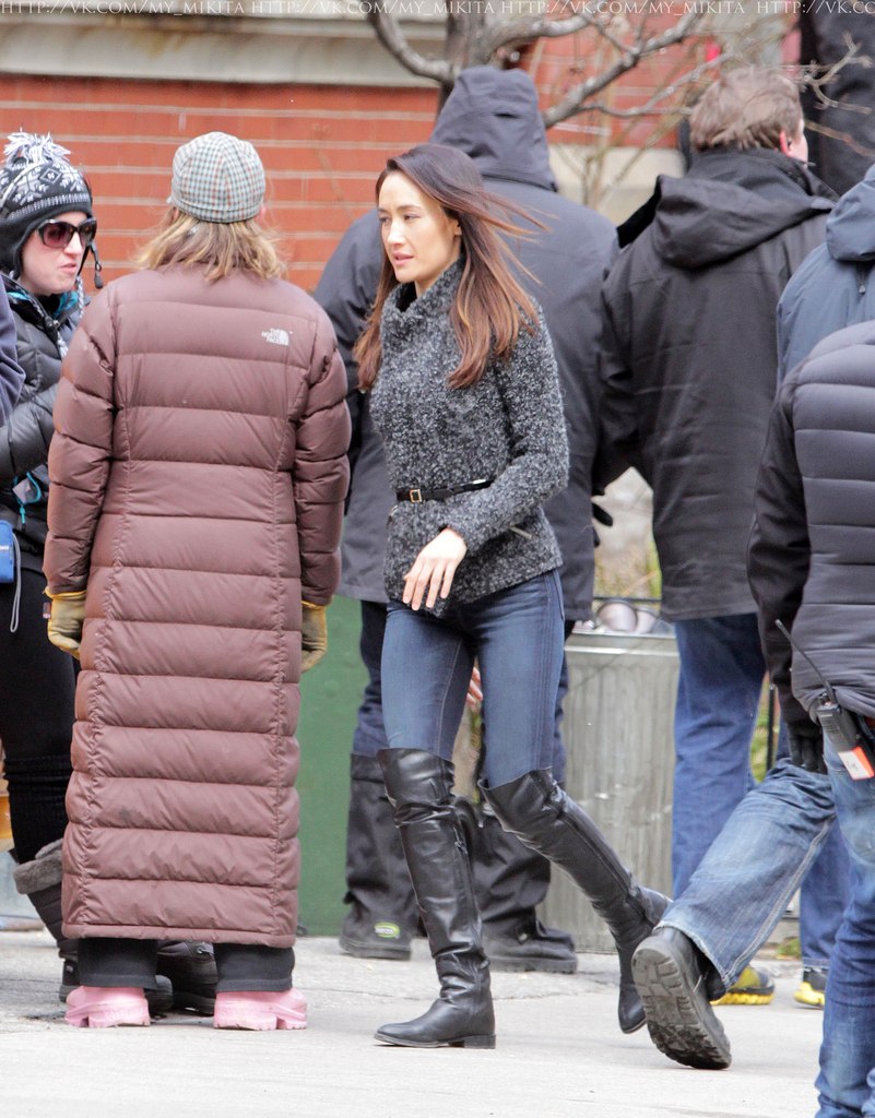 Мэгги Кью. Во вторник, 2 апреля, Шэйн и Мэгги были засняты папарацци во время съемок.