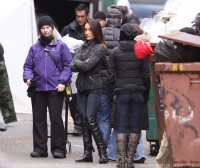  В среду 27 марта, Мэгги была заснята папарацци на съемочной площадке Никиты в центре Торонто.
