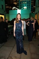 Джессика Бил. Джессика на вечеринке Tiffany & Co у Рокфеллер-Центра В Нью-Йорке: