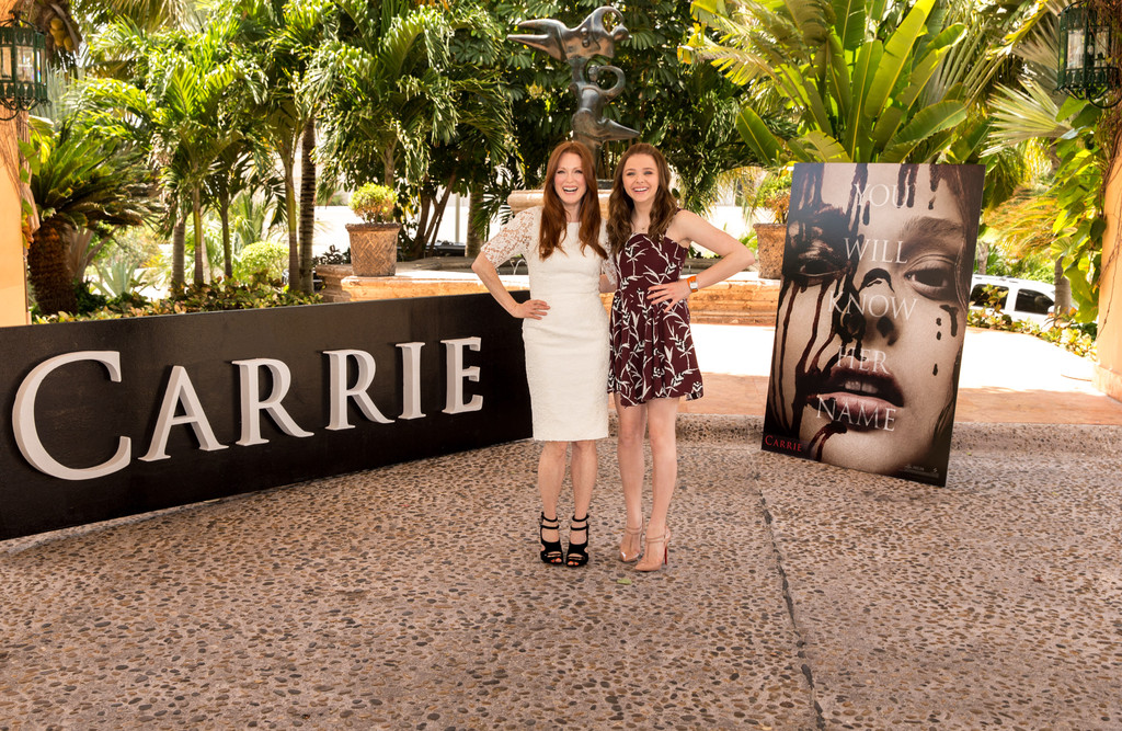 Джулианна Мур. Джулианн Мур и Хлоя Моретц: фотоколл "Телекинеза" в Мексике