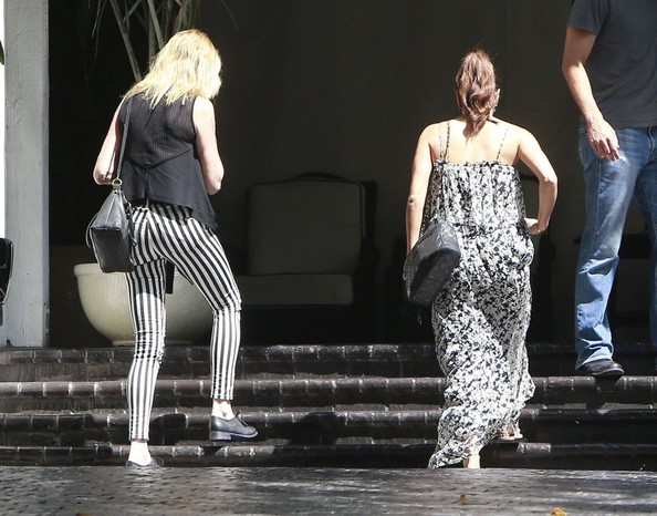 Ева Лонгория. Ева Лонгория и Мелани Гриффит в Шато Мармон, Западный Голливуд. 