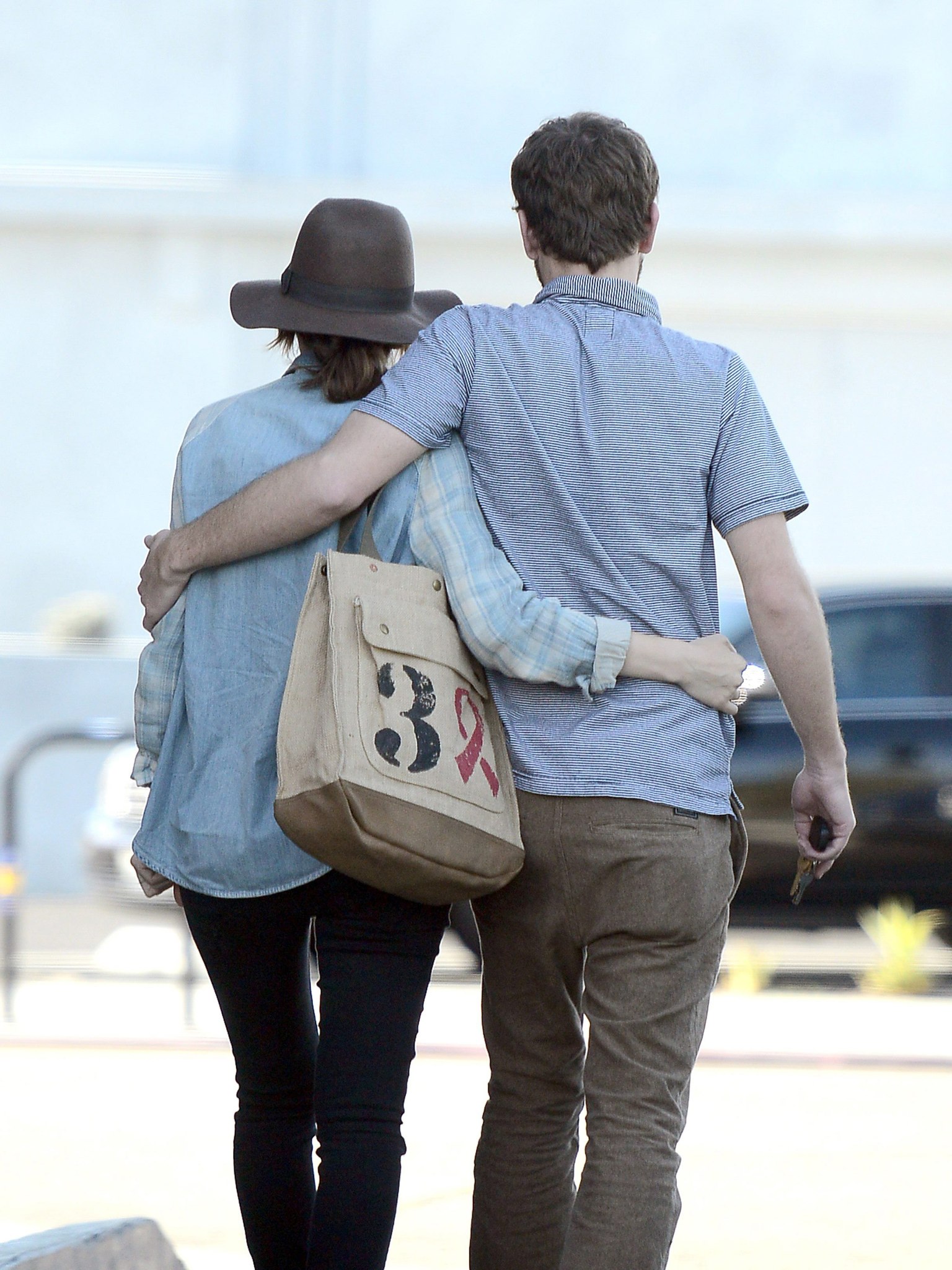 Руни Мара. Руни и Чарли на шоппинге в ЛА, 15 февраля