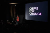 Сальма Хайек. Сальма Хайек посетила пресс-конференцию «The Sound Of Change Live».