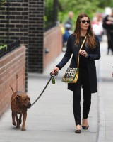 Джессика прогуливается с Тиной и Бренани по Нью-Йорку: