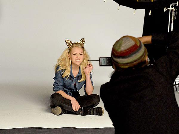 Анна-София Робб. АннаСофия новая Bongo Girl!