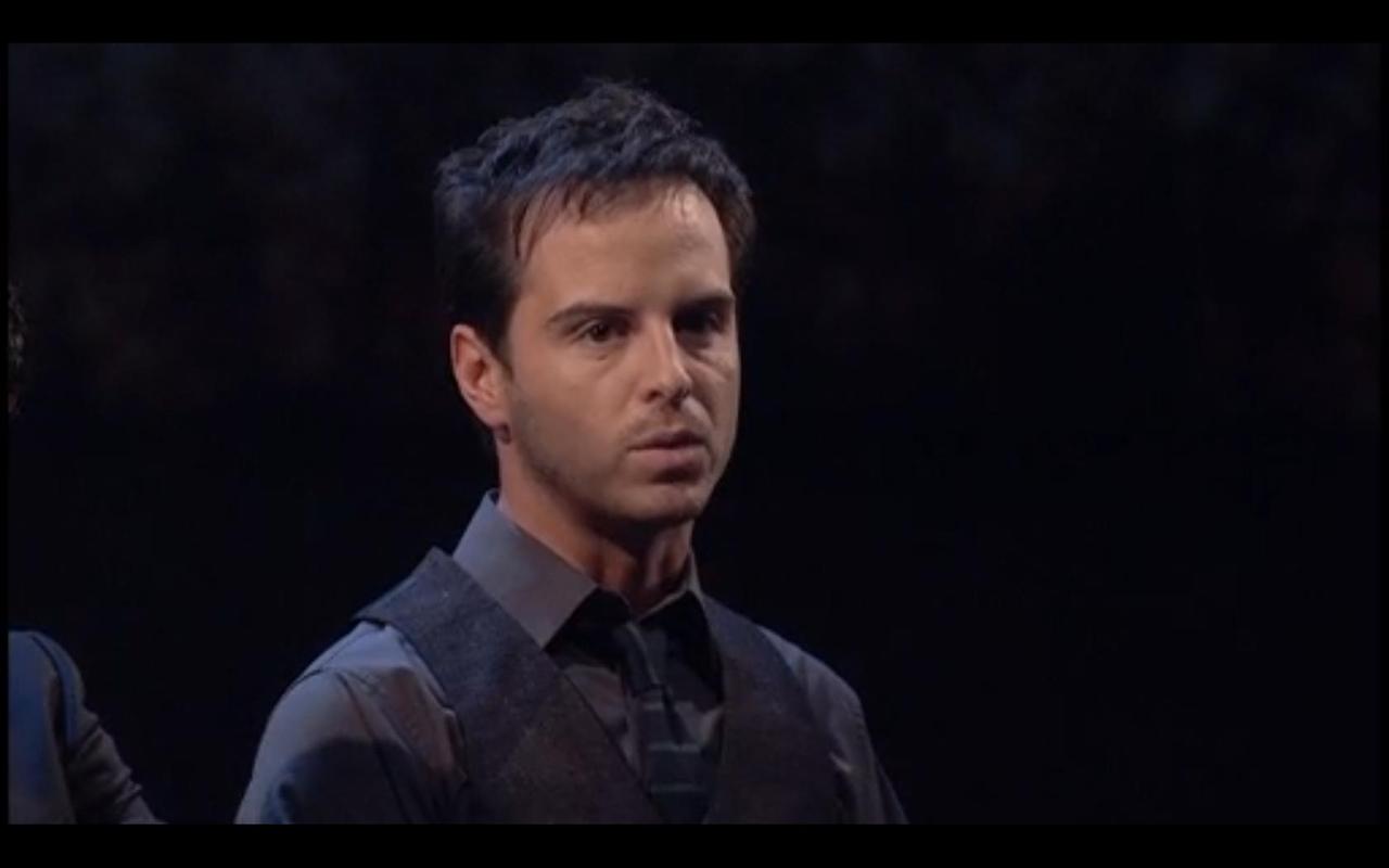 Эндрю Скотт. Шерлок и Мориарти появились на юбилее Национального театра