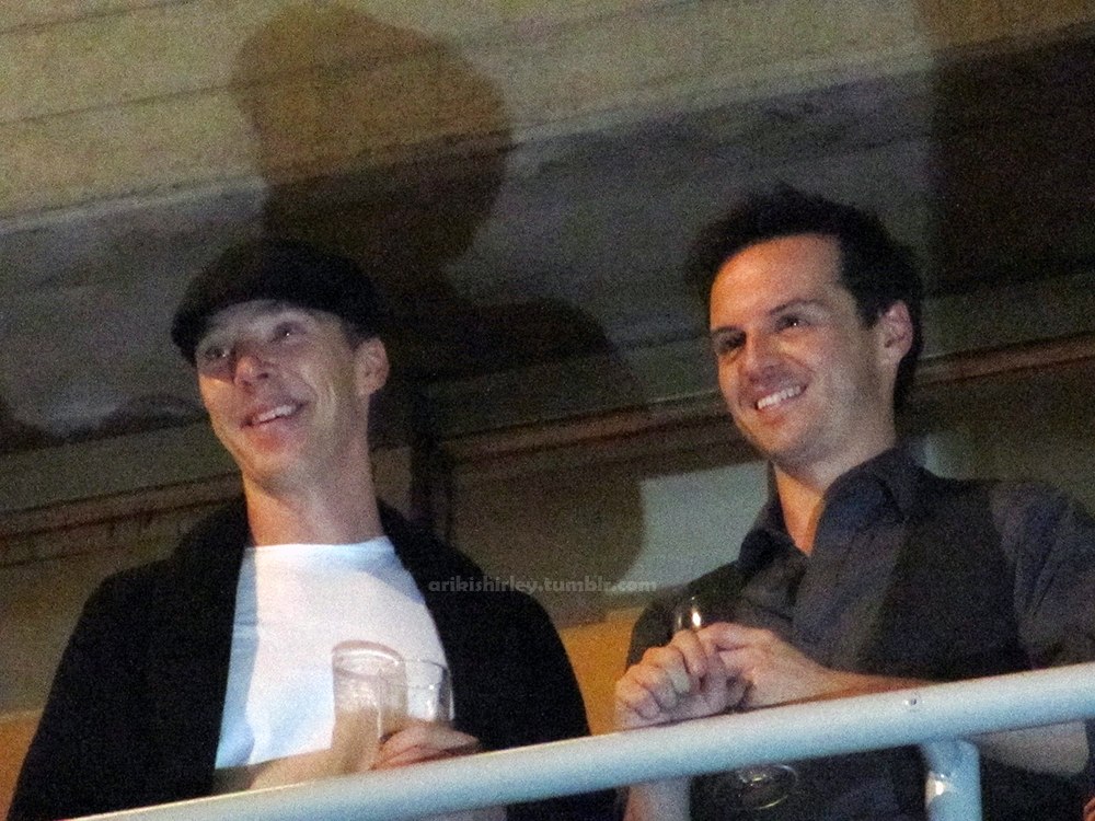 Эндрю Скотт. Шерлок и Мориарти появились на юбилее Национального театра