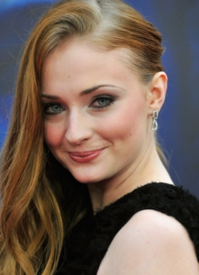 Софи Тернер. Софи Тернер на вечере, посвященном премьере 3 сезона "Игры Престолов" в Лос-Анжелесе