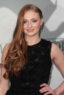 Софи Тернер. Софи Тернер на премьере 3 сезона "Игры Престолов" В Лос-Анжелесе (продолжение)