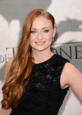 Софи Тернер. Софи Тернер на вечере, посвященном премьере 3 сезона "Игры Престолов" в Лос-Анжелесе