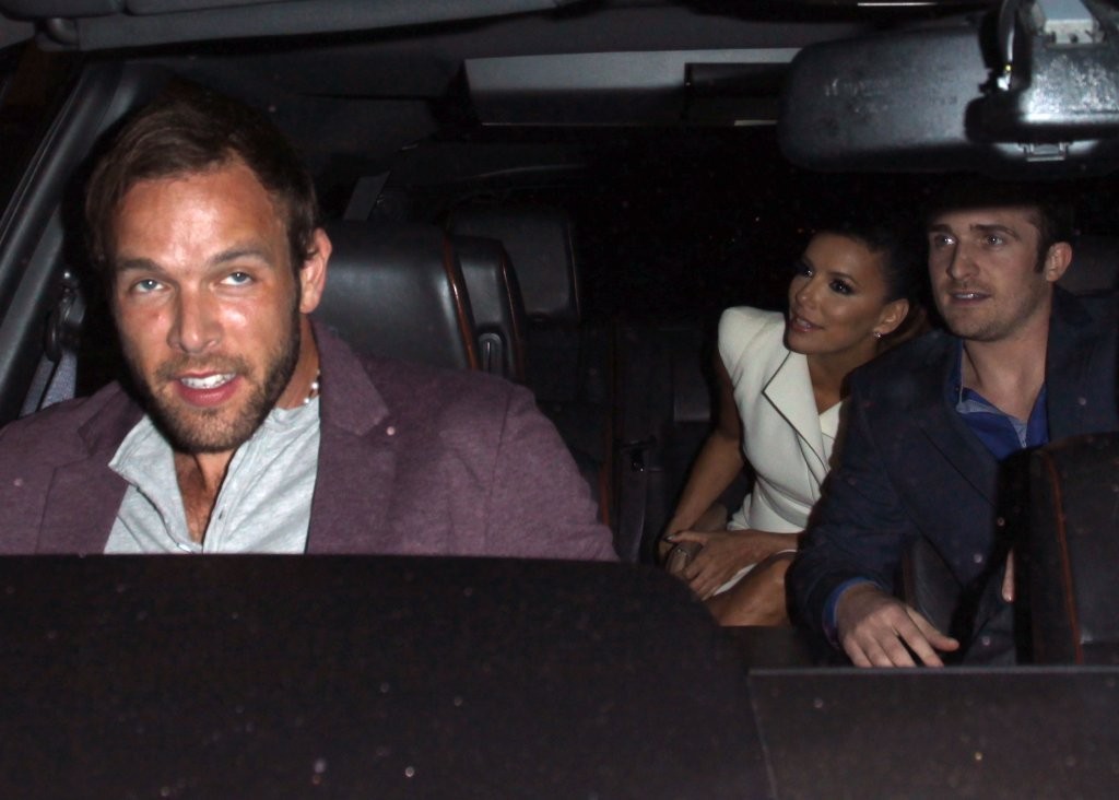 Ева Лонгория. Ева Лонгория ужинала со звездами шоу "Ready for Love"