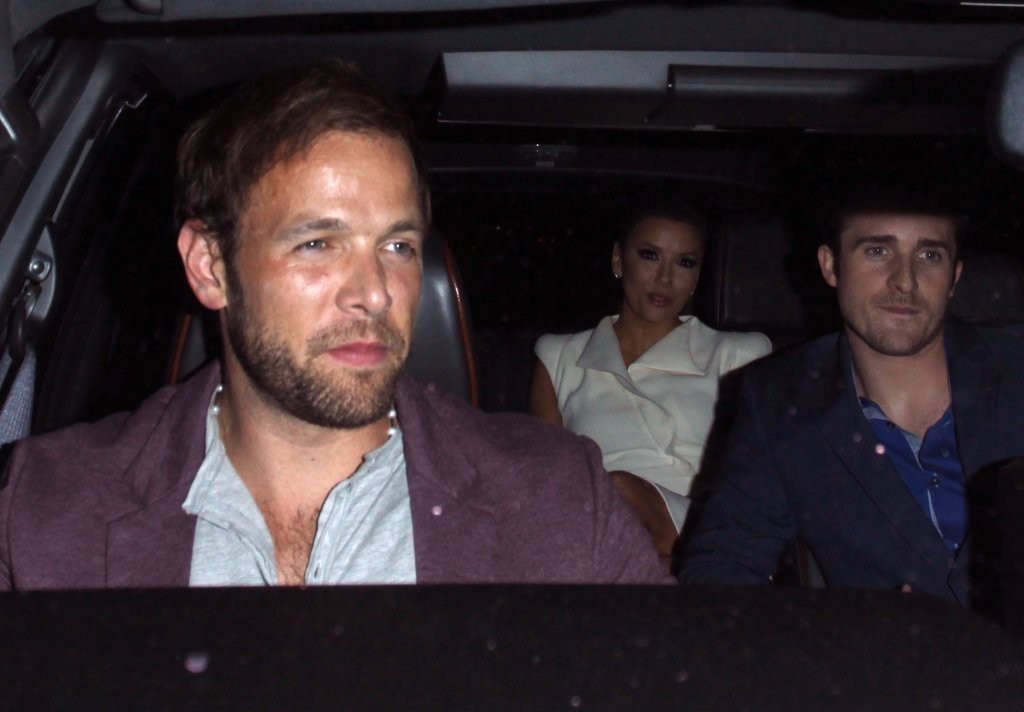 Ева Лонгория. Ева Лонгория ужинала со звездами шоу "Ready for Love"