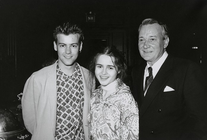 Хелена Бонэм Картер. Исторические фото: молодые Хелена Бонэм Картер и Руперт Грейвз на премьере "Комнаты с видом"