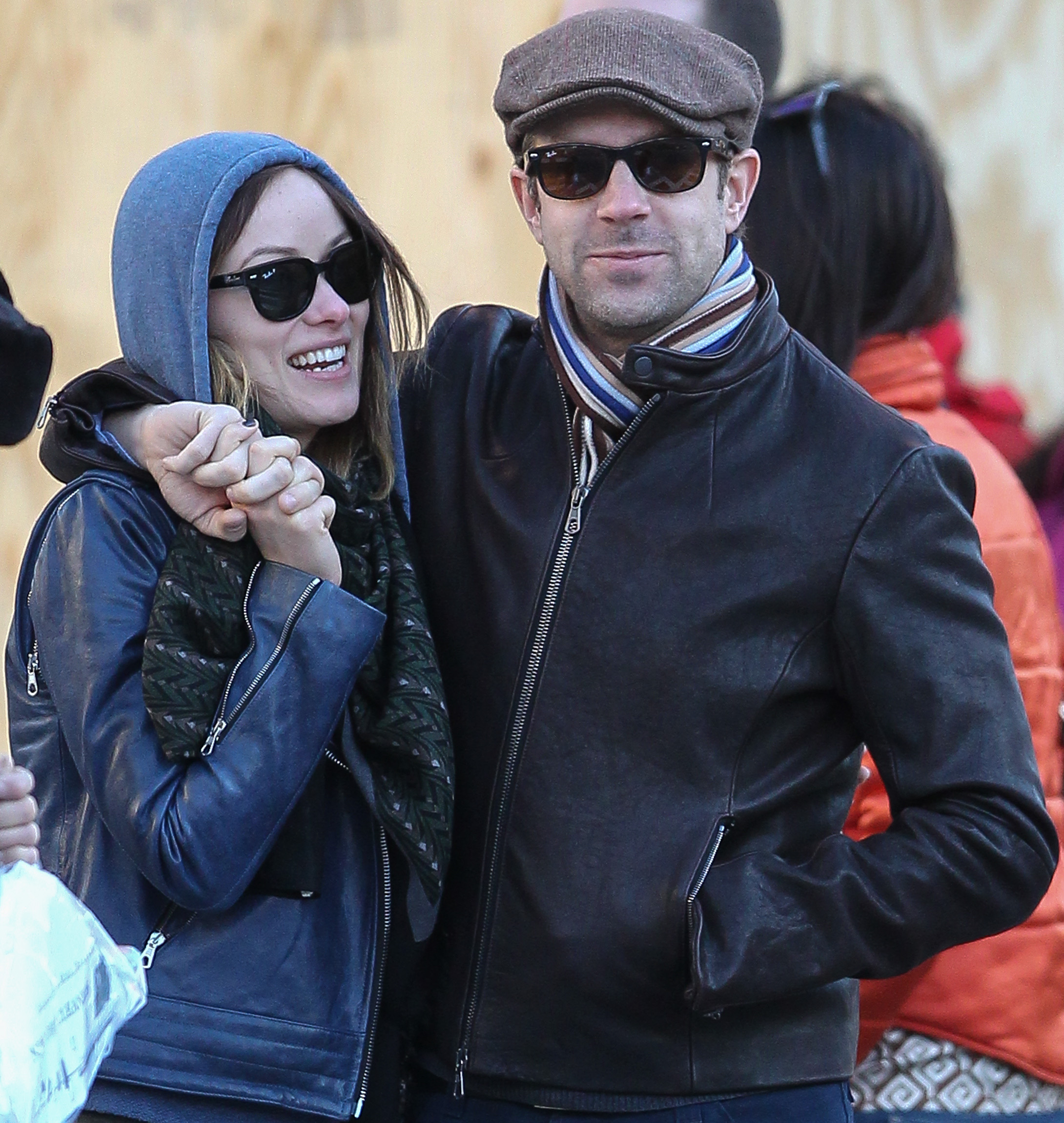 Оливия Уайлд. Оливия и Джейсон во время прогулки по улицам Нью-Йорка