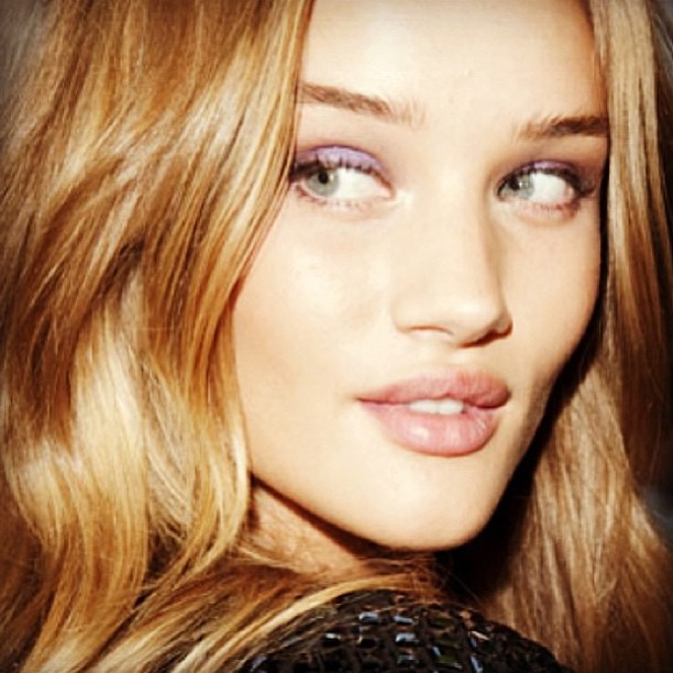 Роузи Хантингтон-Уайтли. Обновление Instagram