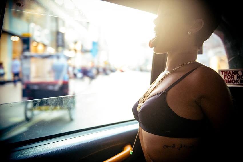 Рианна. В сети появились новые фотографии с промо-фотосессии к седьмому студийному альбому Рианны - «Unapologetic». 