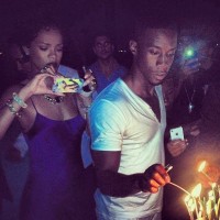 Рианна. РИАННА НА ПРАЗДНОВАНИИ ДНЯ РОЖДЕНИЯ СВОЕГО ДРУГА В МАЙАМИ - 11 АВГУСТА 