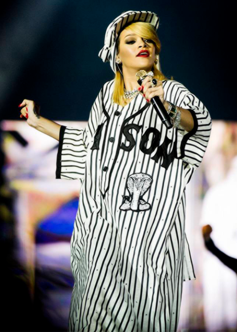 Рианна. 5 ИЮЛЯ - RIHANNA ВЫСТУПИЛА НА ФЕСТИВАЛЕ ROSKILDE FESTIVAL В РОСКИЛЛЕ 