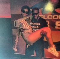 Рианна. РИАННА НА ПРАЗДНОВАНИИ ДНЯ РОЖДЕНИЯ СВОЕГО ДРУГА В МАЙАМИ - 11 АВГУСТА 