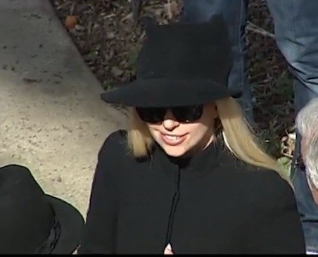 Леди Гага. Фото со съемок нового клипа Леди Гаги, скорее всего, на песню «G.U.Y.».