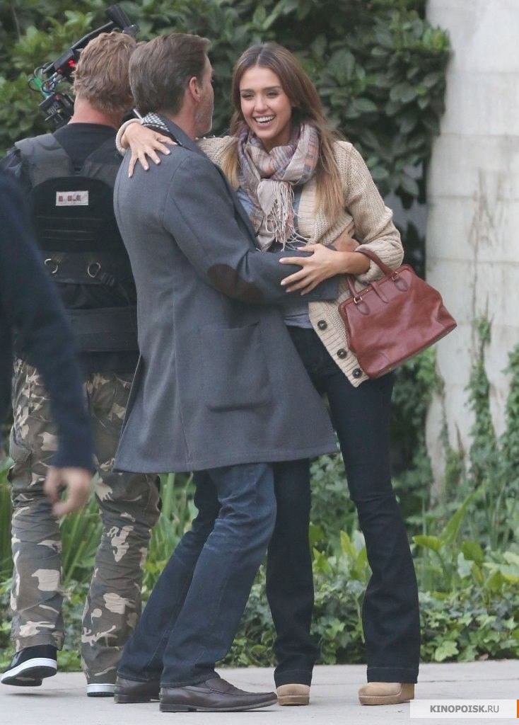 Джессика Альба. Джессика Альба на съемках фильма "Как заниматься любовью по-английски"