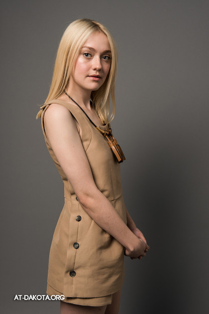 Дакота Фаннинг. Новые/старые фото Дакоты с фотосессии в рамках кинофестиваля в Торонто.