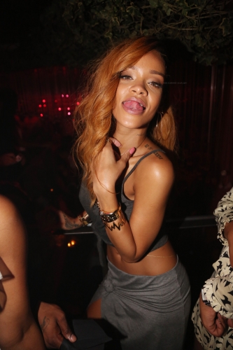 Рианна. 7 МАЯ - RIHANNA В КЛУБЕ GREENHOUSE В НЬЮ-ЙОРКЕ