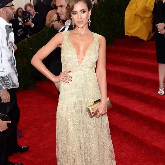 Джессика Альба. Met Gala 2014 в Нью-Йорке