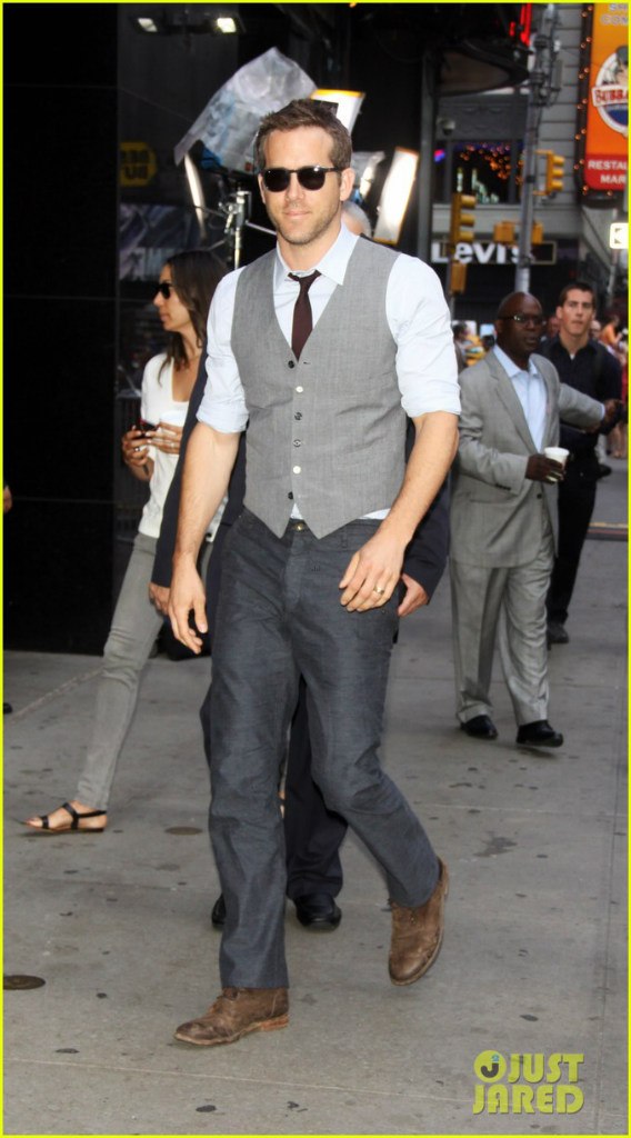 Райан Рейнольдс. Райан Рейнольдс и Джефф Бриджес на шоу "Good Morning America" 