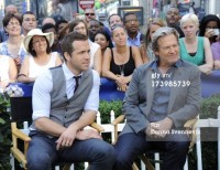 Райан Рейнольдс. Райан Рейнольдс и Джефф Бриджес на шоу "Good Morning America" 