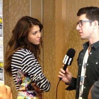Нина Добрев. the vampire diaries comic-con 2013 — press line (july 20)