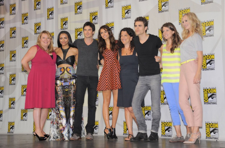 Нина Добрев. TVD Comic-Con Panel & Signing