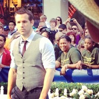 Райан Рейнольдс. Райан Рейнольдс и Джефф Бриджес на шоу "Good Morning America" 