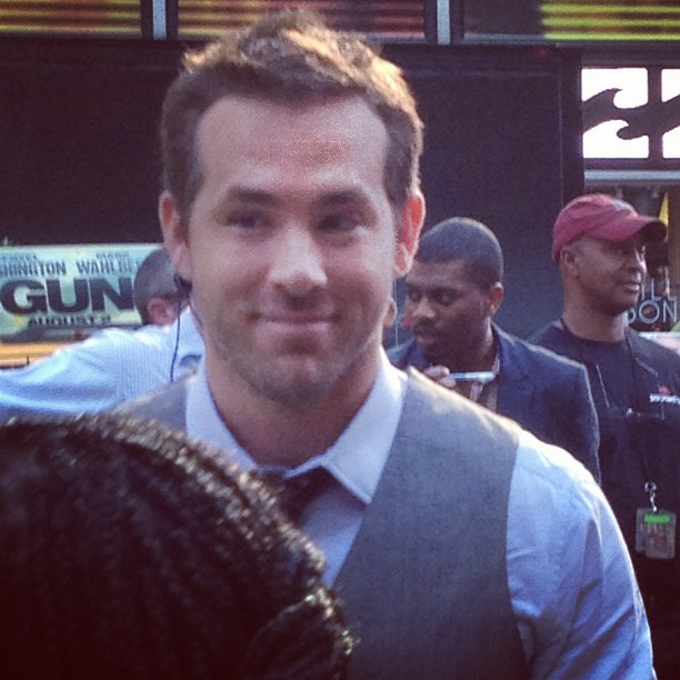 Райан Рейнольдс. Райан Рейнольдс и Джефф Бриджес на шоу "Good Morning America" 