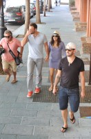 Ева Лонгория. Ева Лонгория и Эрнесто Аргуэлло отправились за покупками  по магазинам города Марбельи, в Малаге.