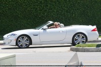 Бритни Спирс. 29 июля - Бритни и Дэвид на прогулке на автомобиле по району Thousand Oaks