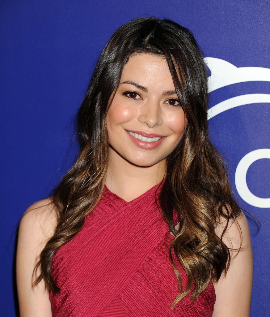 Миранда Косгроув. Миранда на  7th Annual Oceana's Annual SeaChange Summer Party 2014