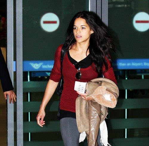 Мишель Родригес. Michelle Rodriguez at Airport in Korea  