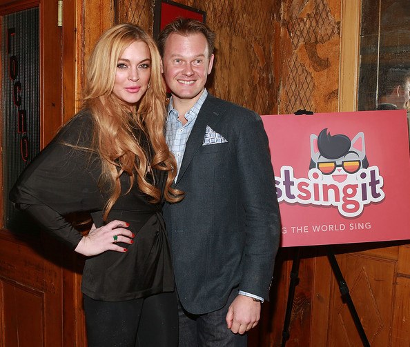 Линдси Лохан. Линдс на мероприятие Just Sing It App Launch! 16 декабря, в Нью - Йорке