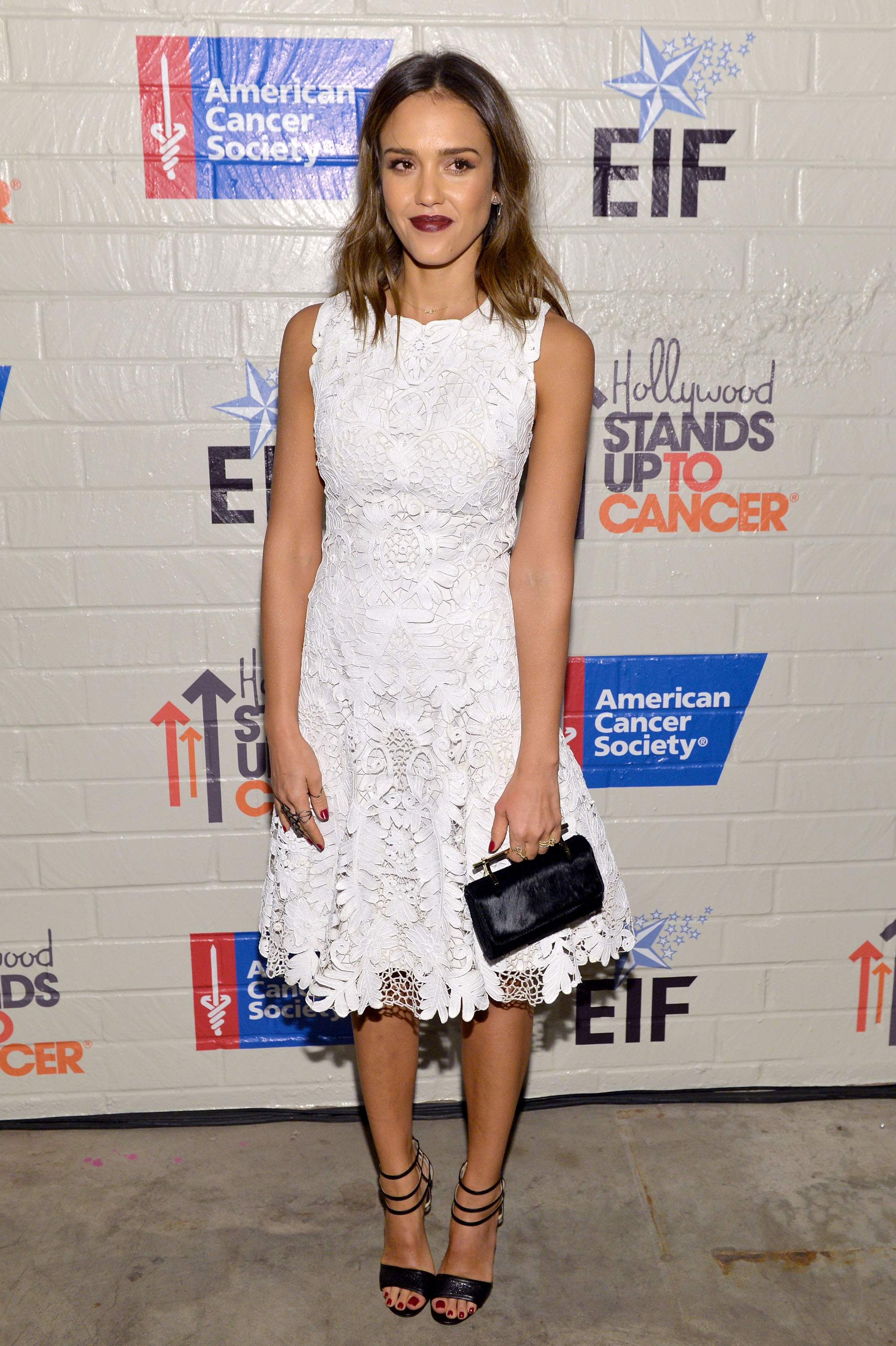 Джессика Альба. Джессика Альба с мужем Кэшем Уорреном на мероприятии "Hollywood Stands Up To Cancer"