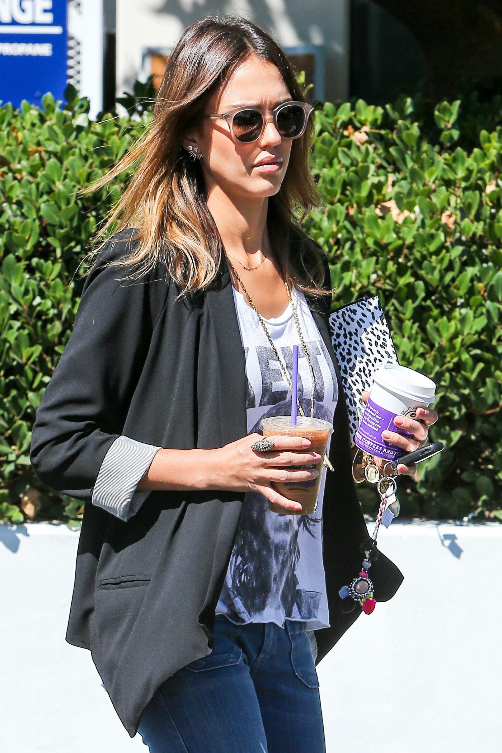 Джессика Альба. Джессика Альба в Беверли-Хиллз