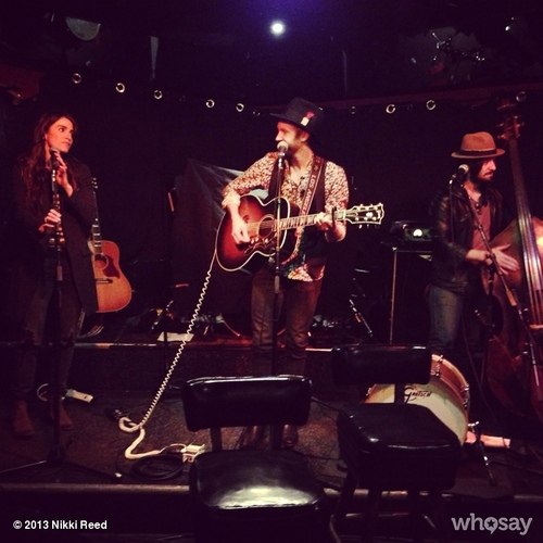 Никки Рид. Никки и Пол посетили благотворительное мероприятие «Step Up Womens Network», которое проходило в Калифорнии.