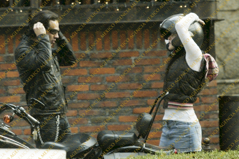 Cурия Вега. Зурия и Хорхе после обеда в ресторане