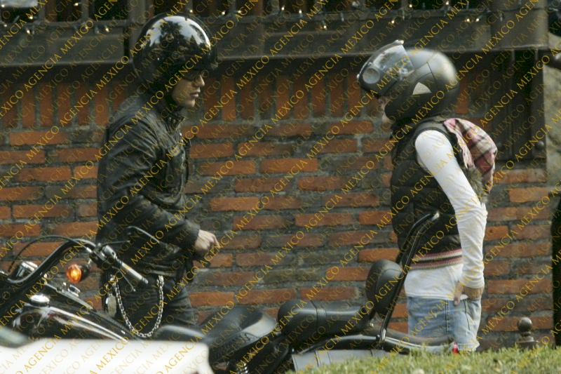 Cурия Вега. Зурия и Хорхе после обеда в ресторане