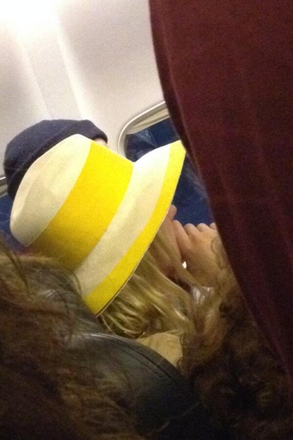 Дакота Фаннинг. Дакота и Джейми возвращаются в Нью-Йорк из отпуска в Канкуне.