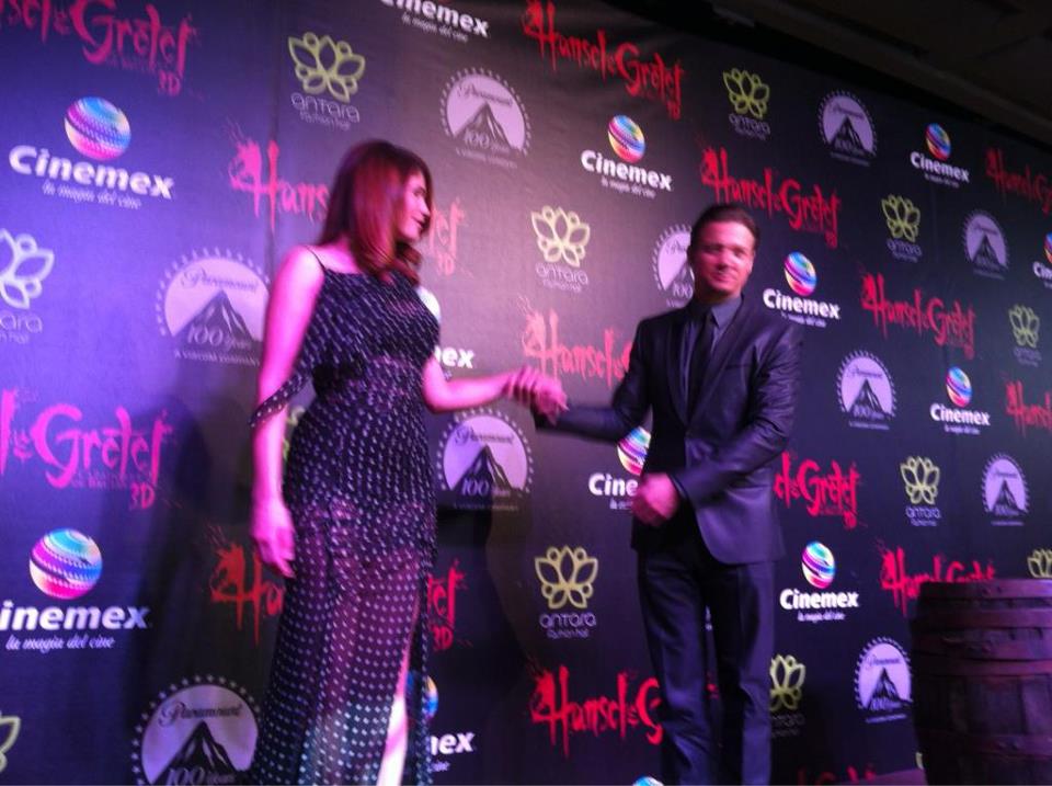 Джереми Реннер. Hansel Gretel | Mexico Premiere