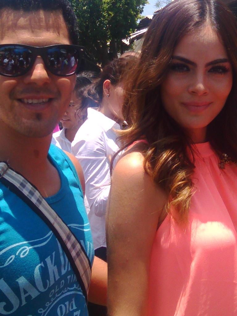 Химена Наваррете. Химена помогла собрать ресурсы для обеденного сообщества в Санта-Поле.